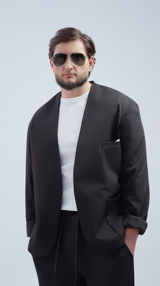 SACOU NEGRU MINIMALIST CU CROIALĂ RELAXATĂ